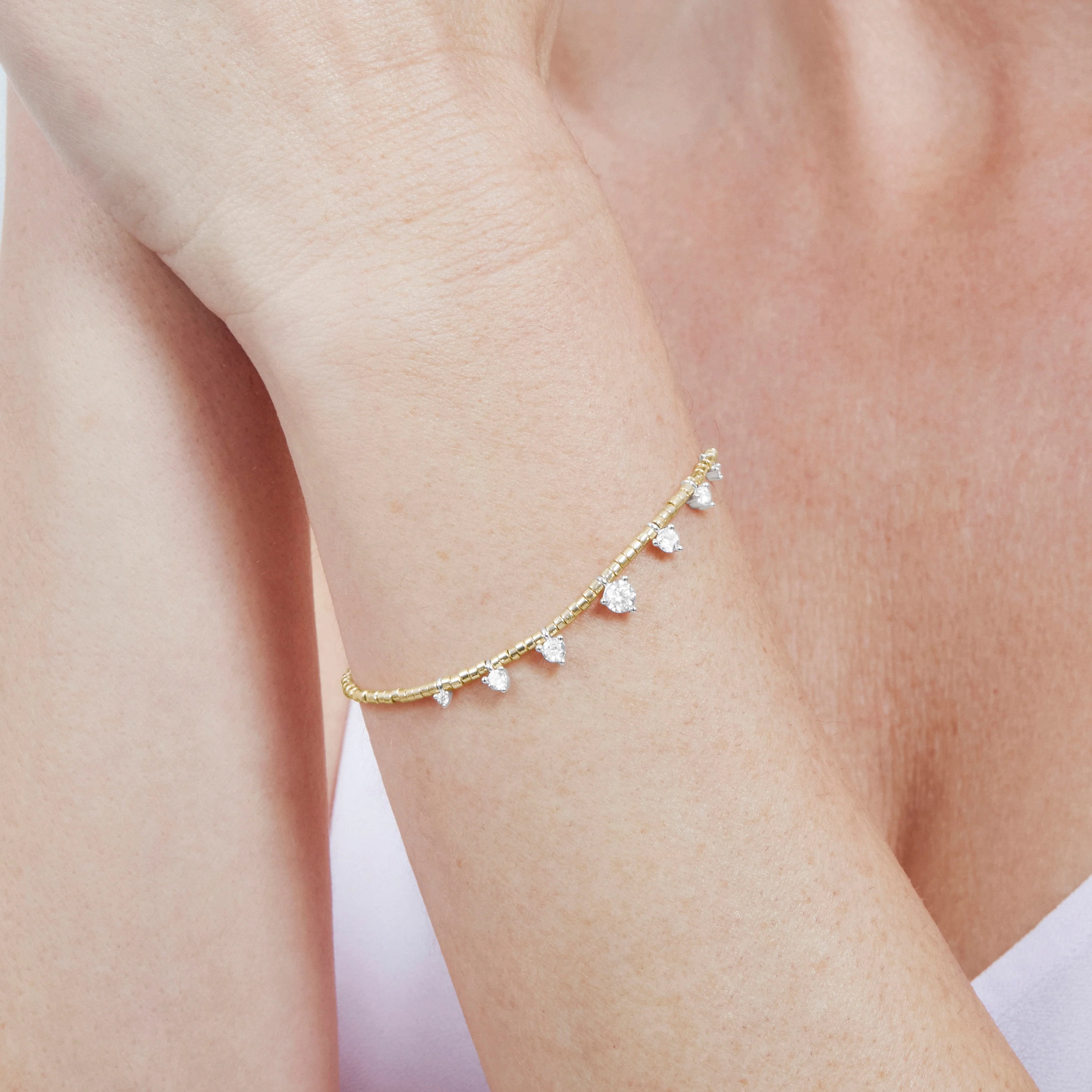 Pulsera de Plata de Ley 925 y Circonita Brillante acabado en oro amarillo de 18k - Coyra - Image 3