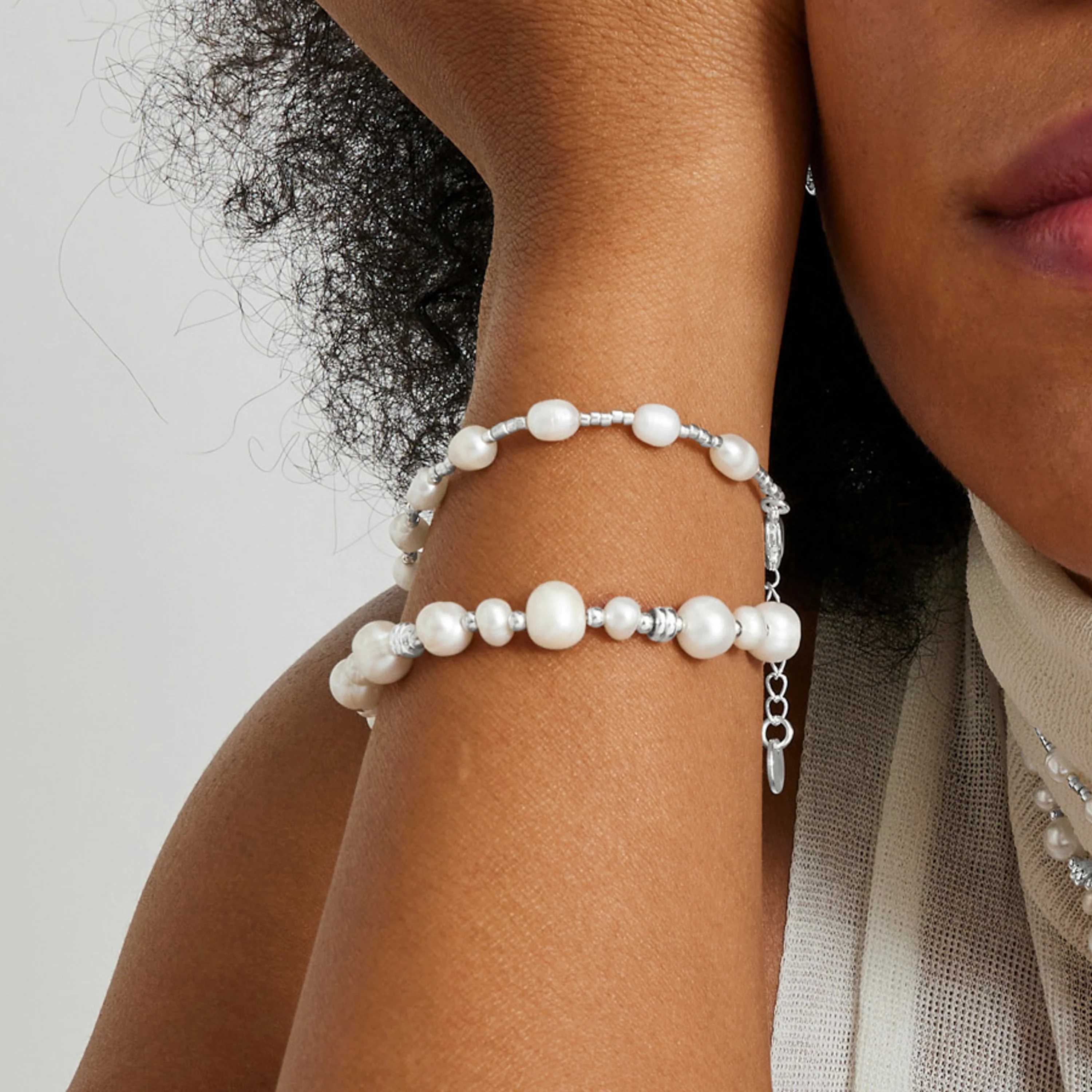 Pulsera de Perla Blanca acabada en rodio - Gafyre - Image 3