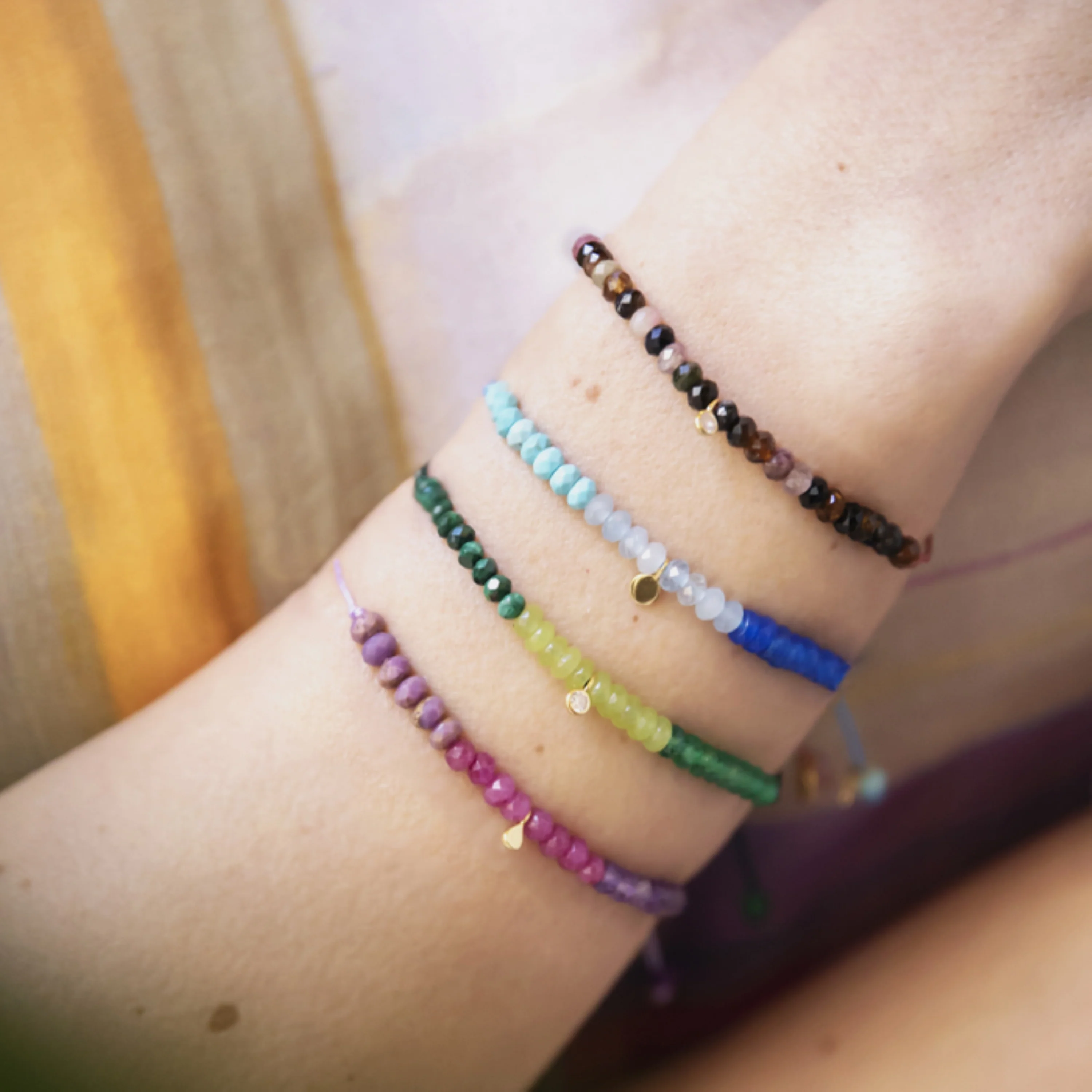 Pulsera de Plata de Ley 925 con Cristal Multicolor acabada en oro amarillo 18K - Kasai - Image 4