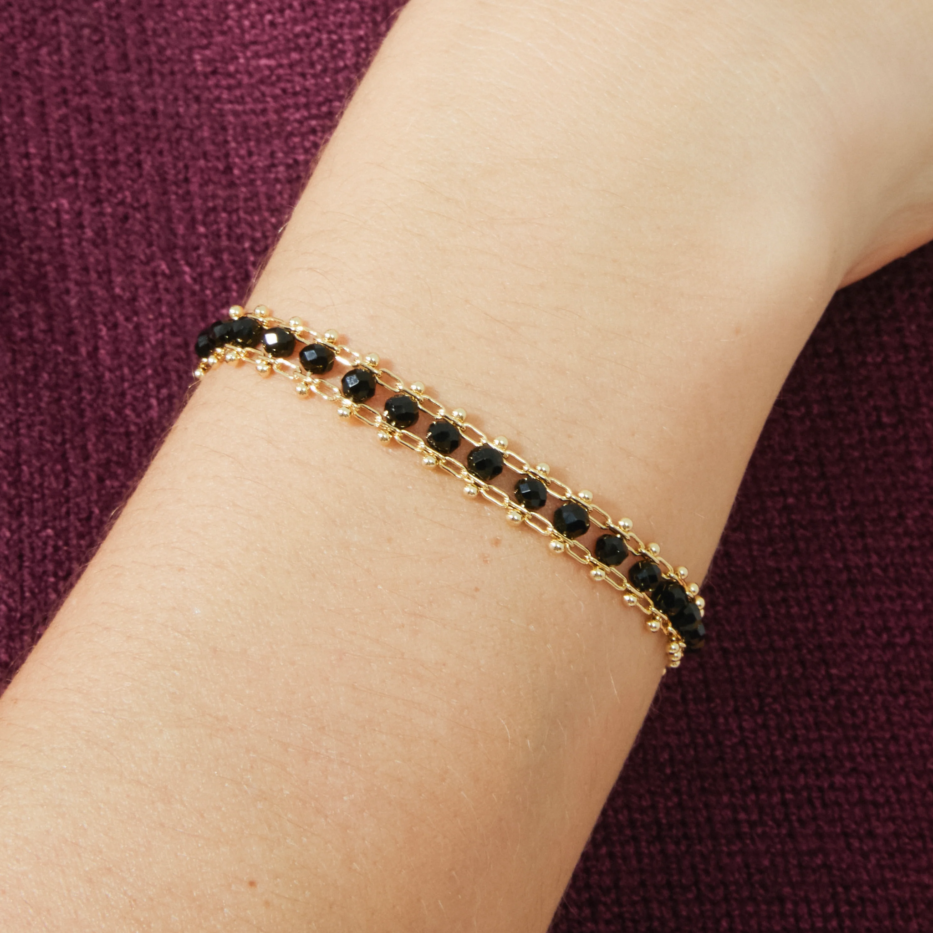 Pulsera de Plata de Ley 925 con Cristal Negro acabada en oro amarillo 18K - Lailai - Image 4