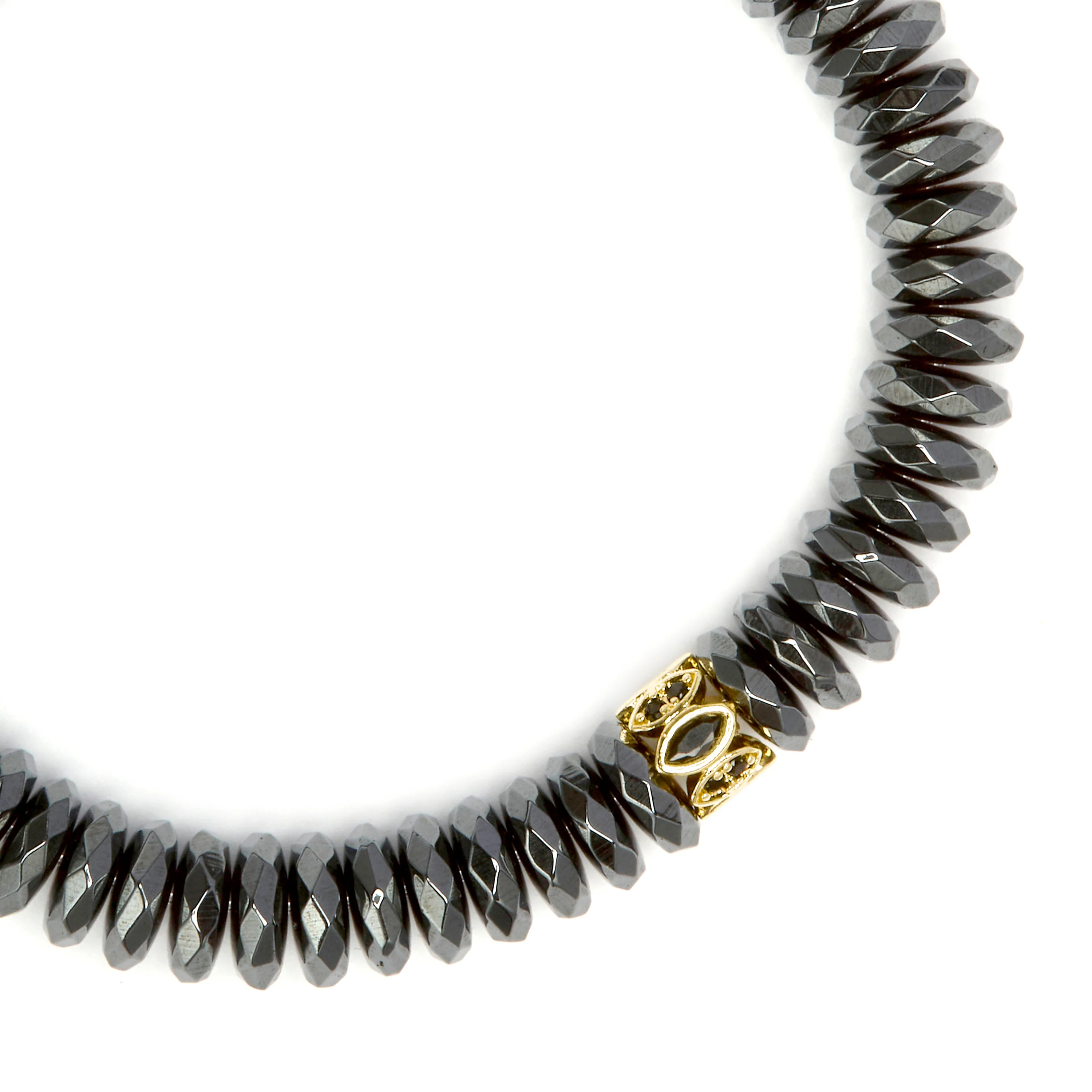 Pulsera de Plata de Ley 925 y Hematite acabado en oro amarillo 18k - Lakil - Image 5