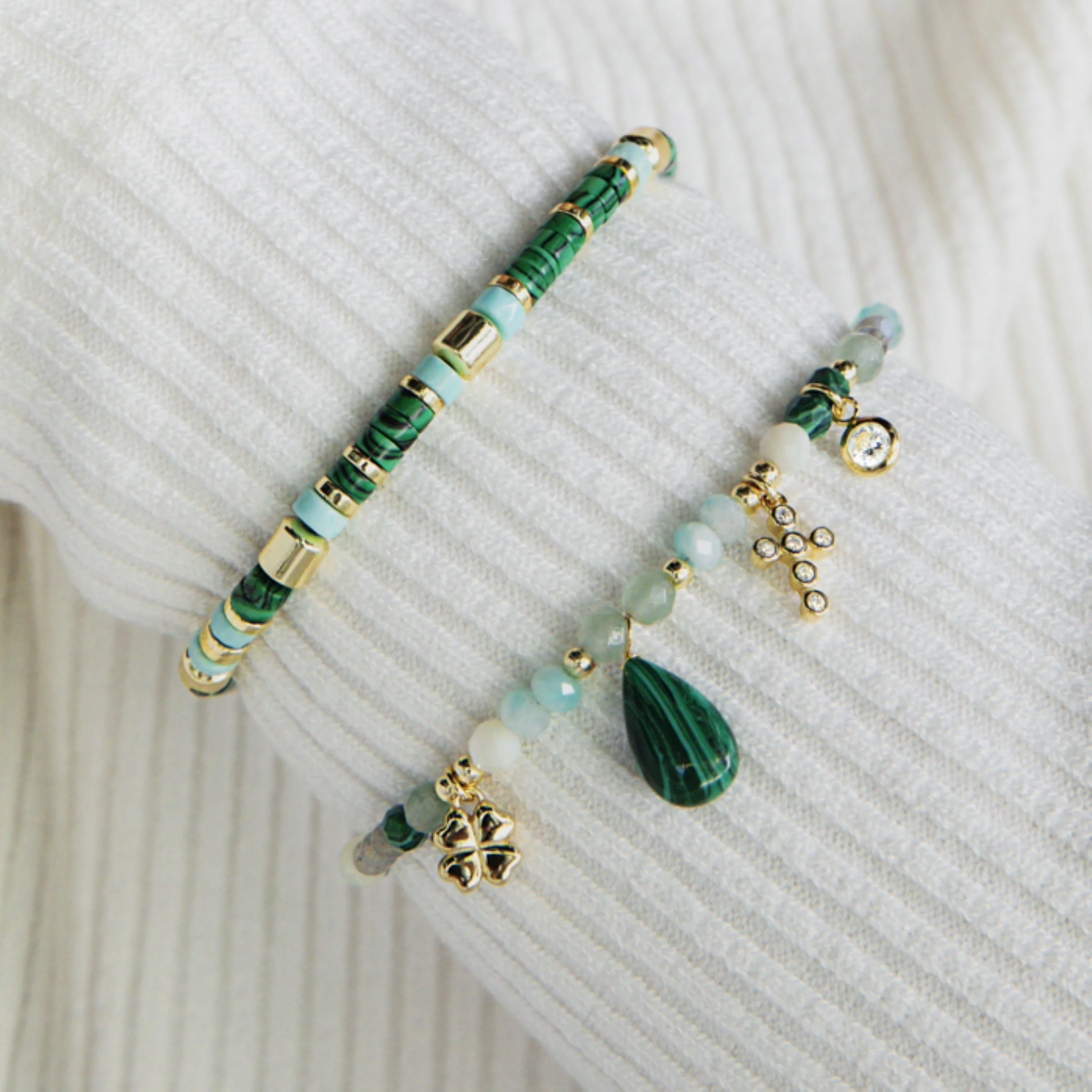 Pulsera de Plata de Ley 925 con Malaquita acabada en oro amarillo 18K - Miya - Image 4