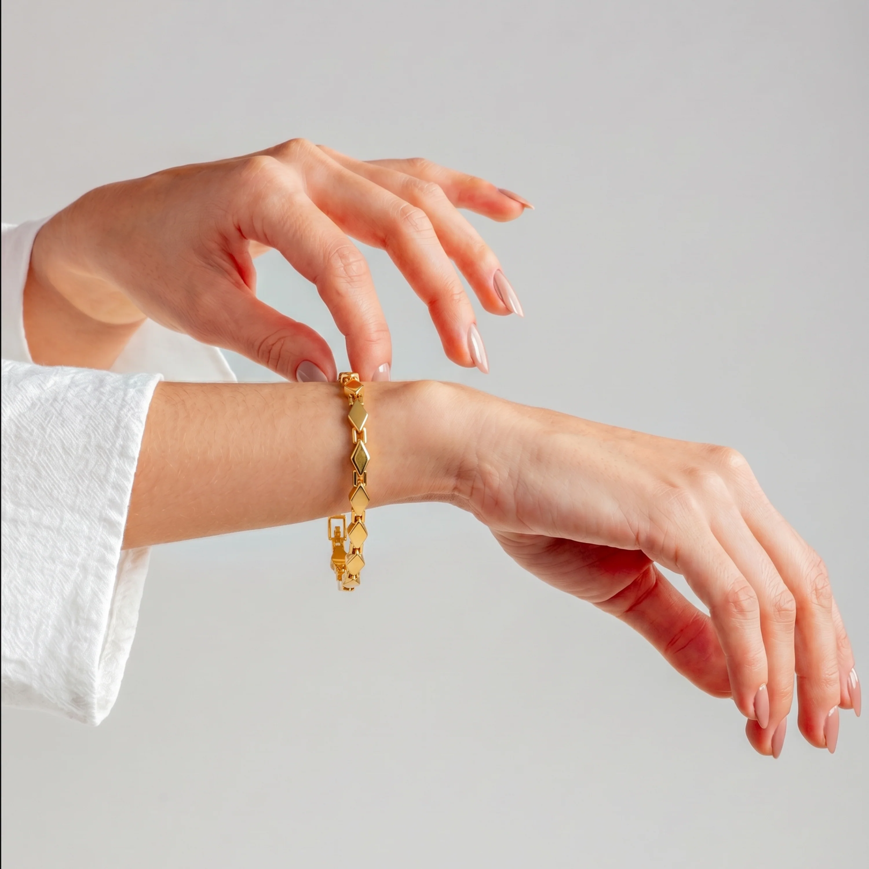 Pulsera Mone acabado oro amarillo 18k - Mone - Image 2