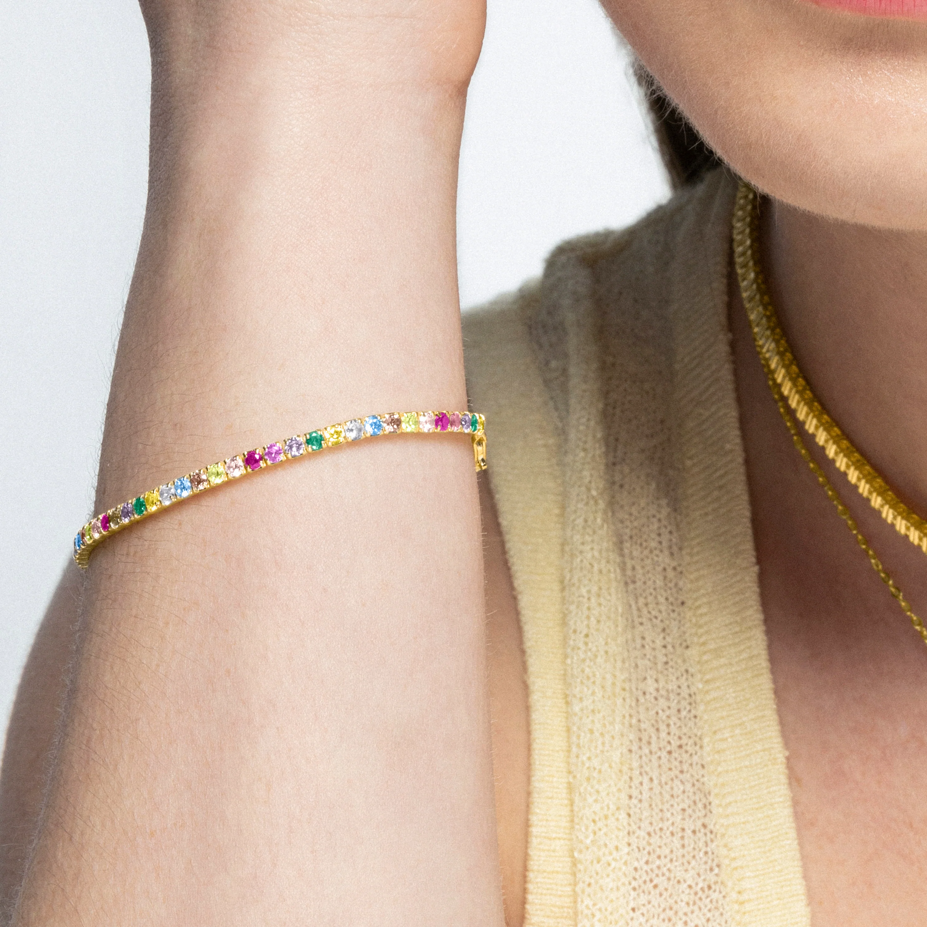 Pulsera de Plata de Ley 925 con Circonita Multicolor acabada en oro amarillo de 18K - Tahu - Image 4