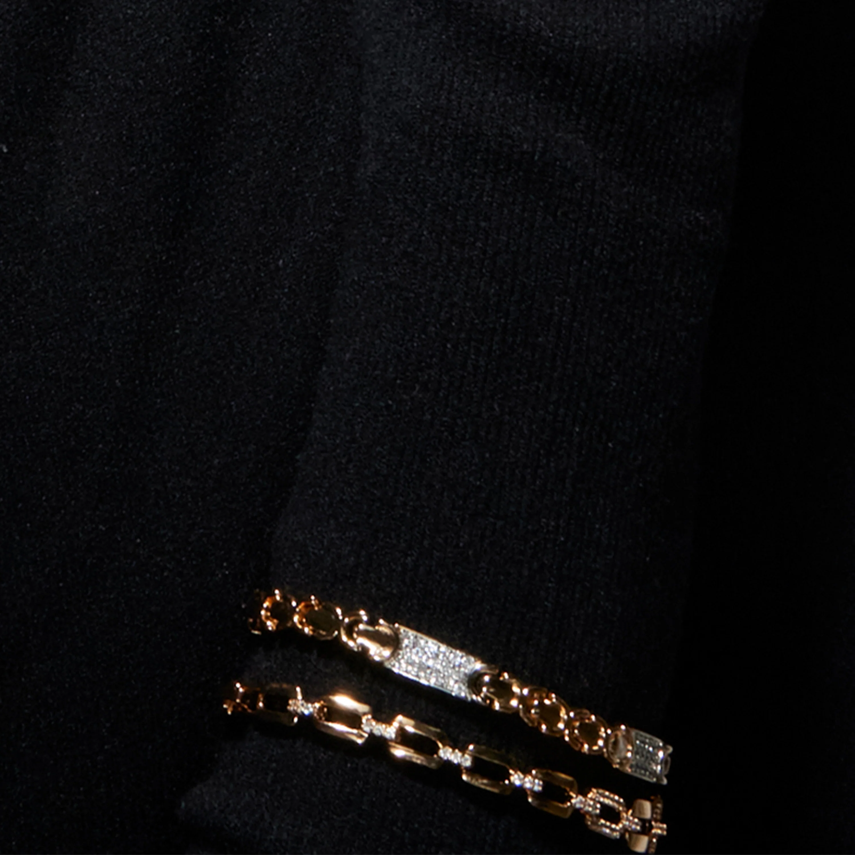 Pulsera con Circonita Brillante acabado oro 18k - Tenik - Image 4
