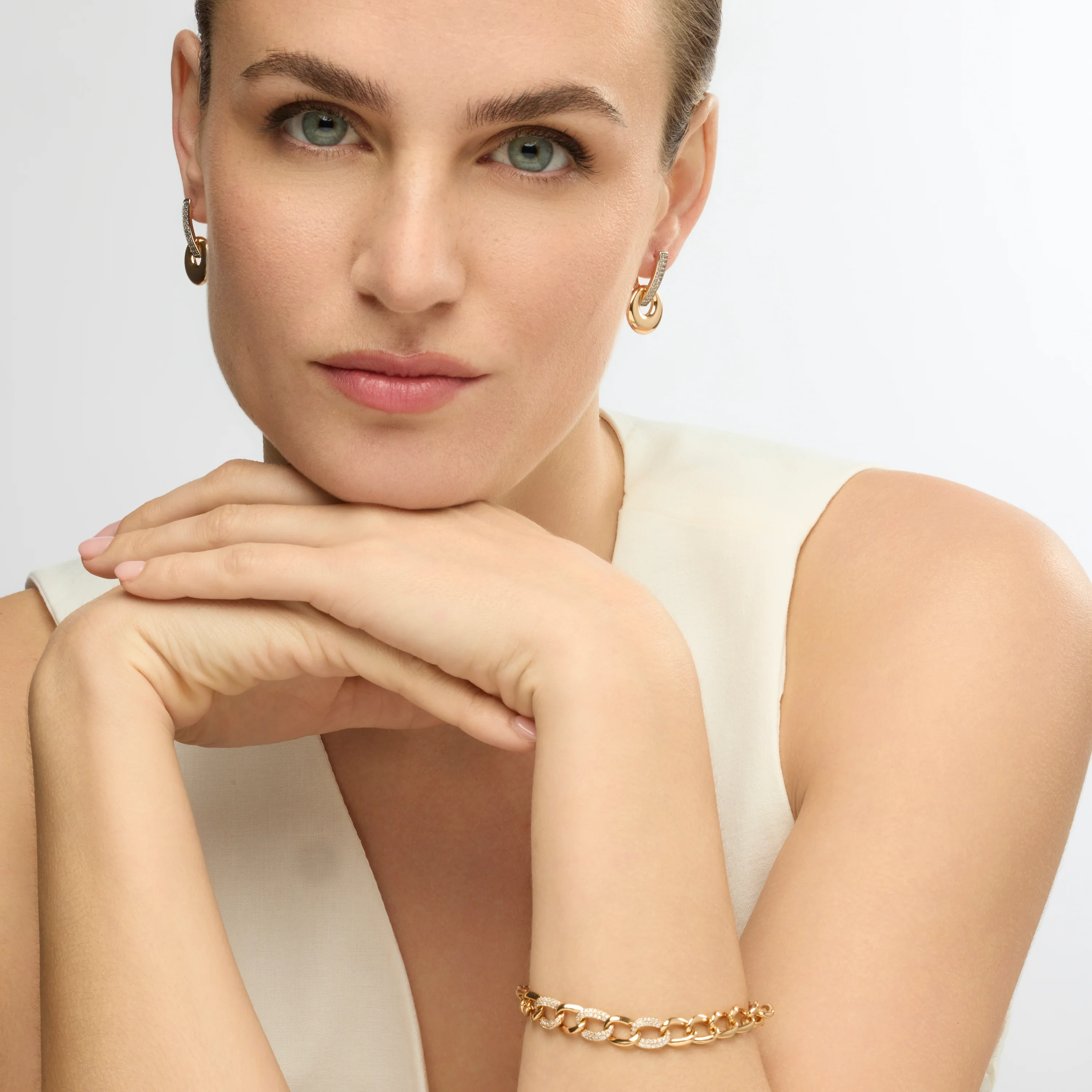 Pulsera acabado oro amarillo de 18k y Circonita Brillante - Uryo - Image 2