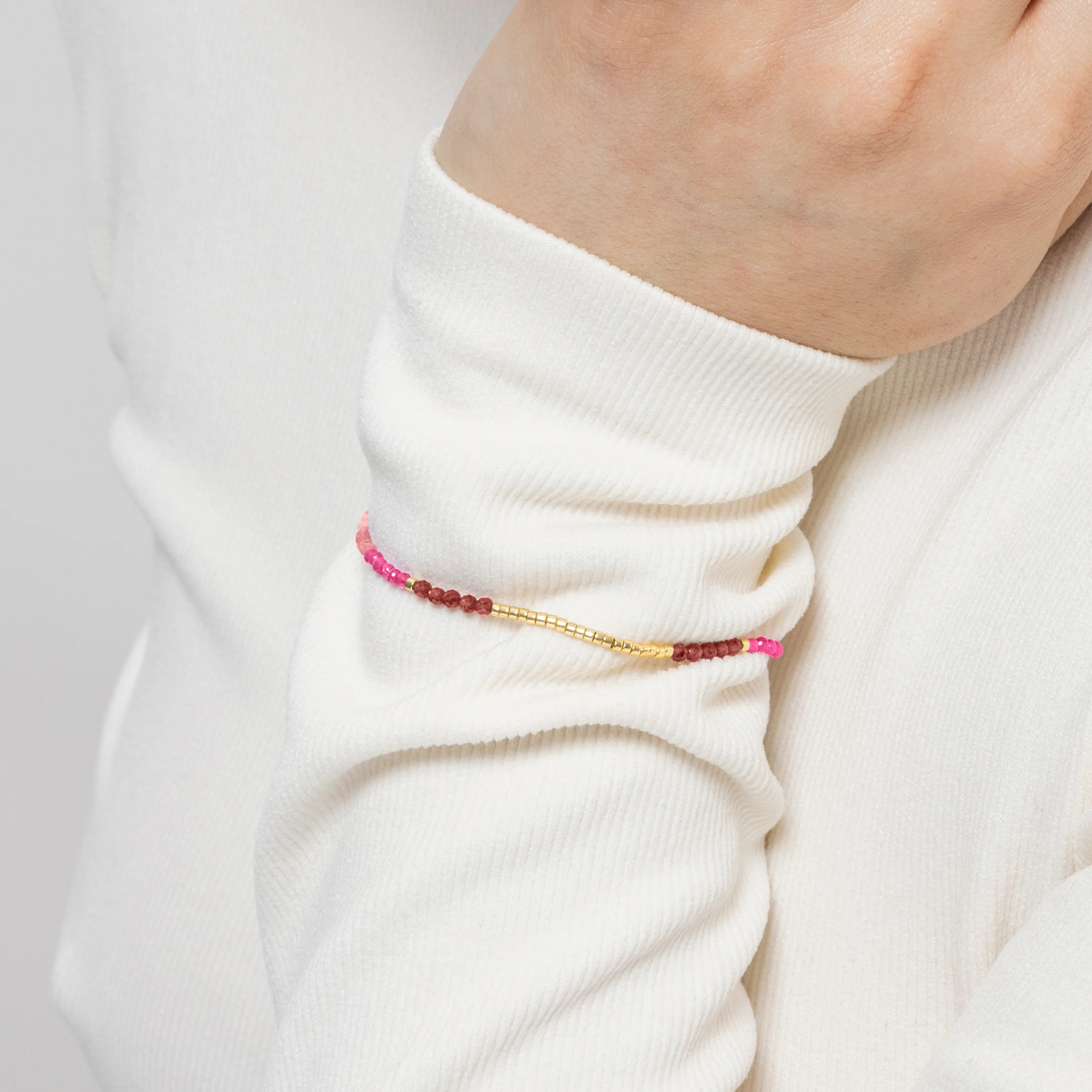 Pulsera de Plata de Ley 925 y Cristal Rosa acabada en oro amarillo de 18k - Vados - Image 3