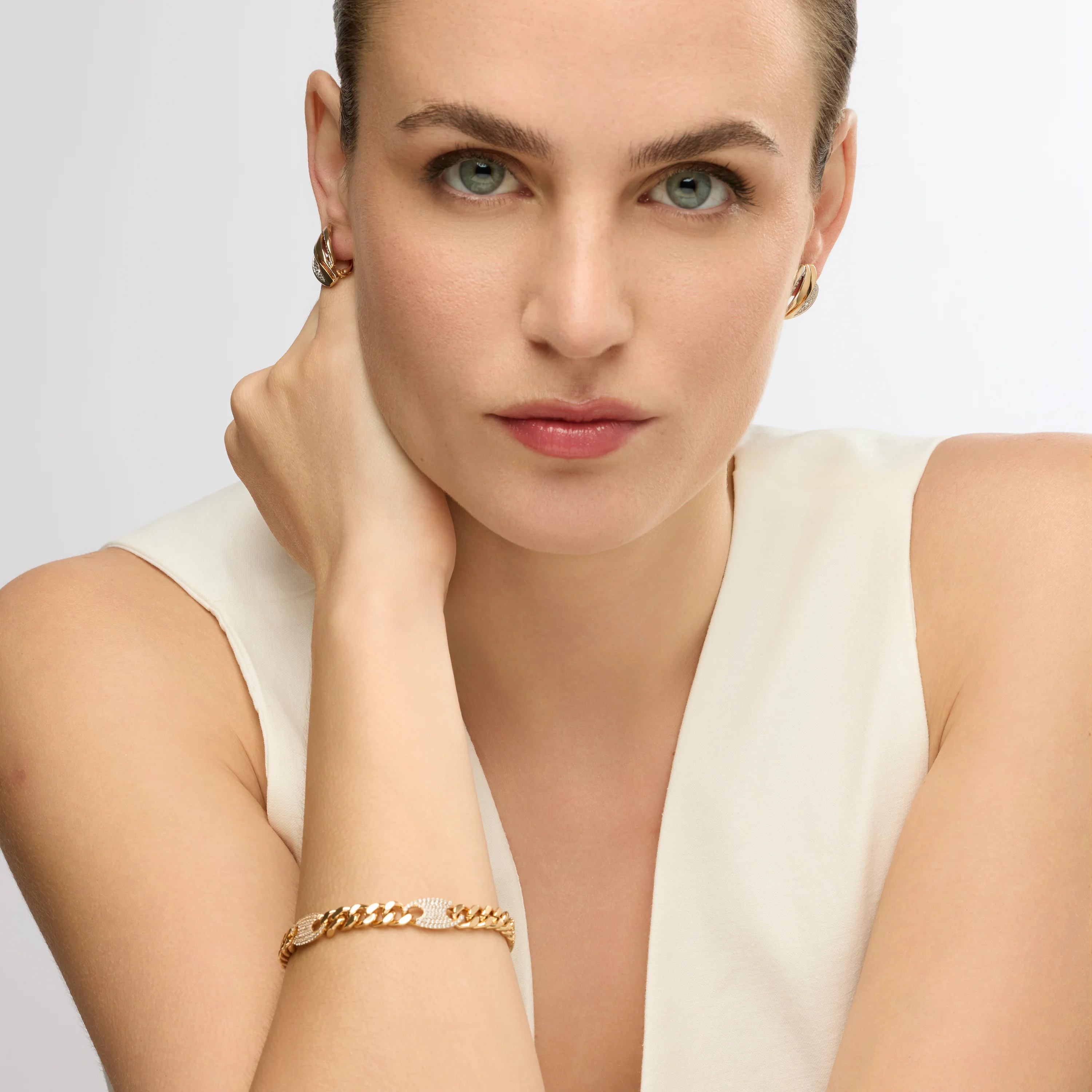 Pulsera acabado oro amarillo de 18k y Circonita Brillante - Huka - Image 2