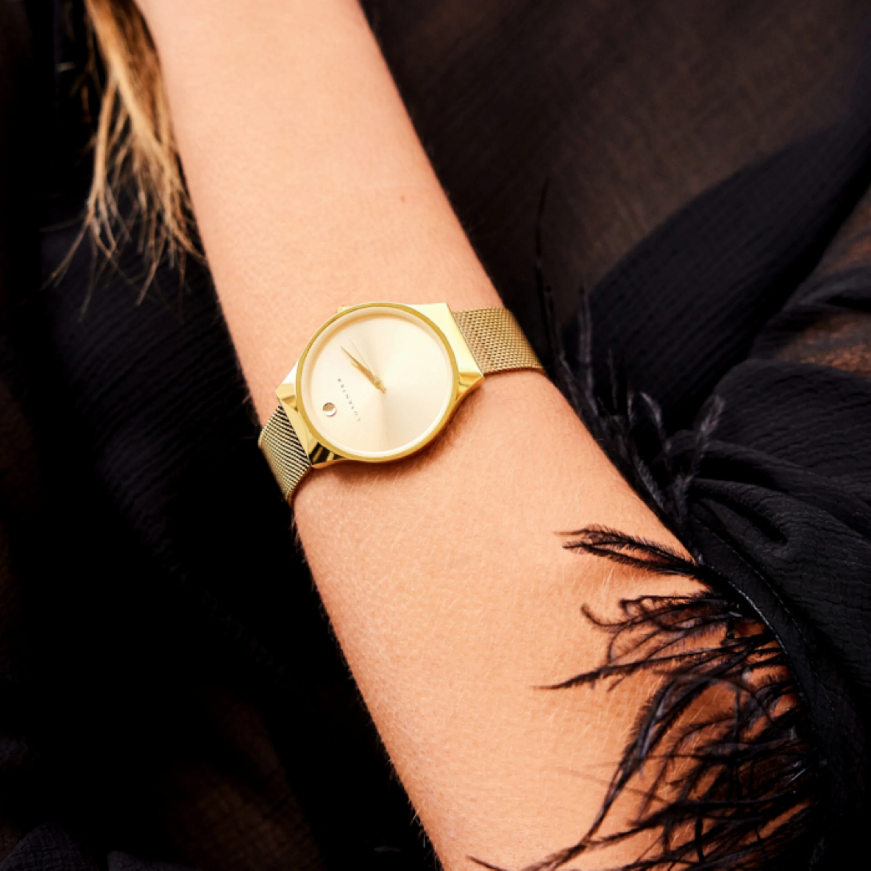 Reloj acabado en oro amarillo 18K - Skab - Image 2