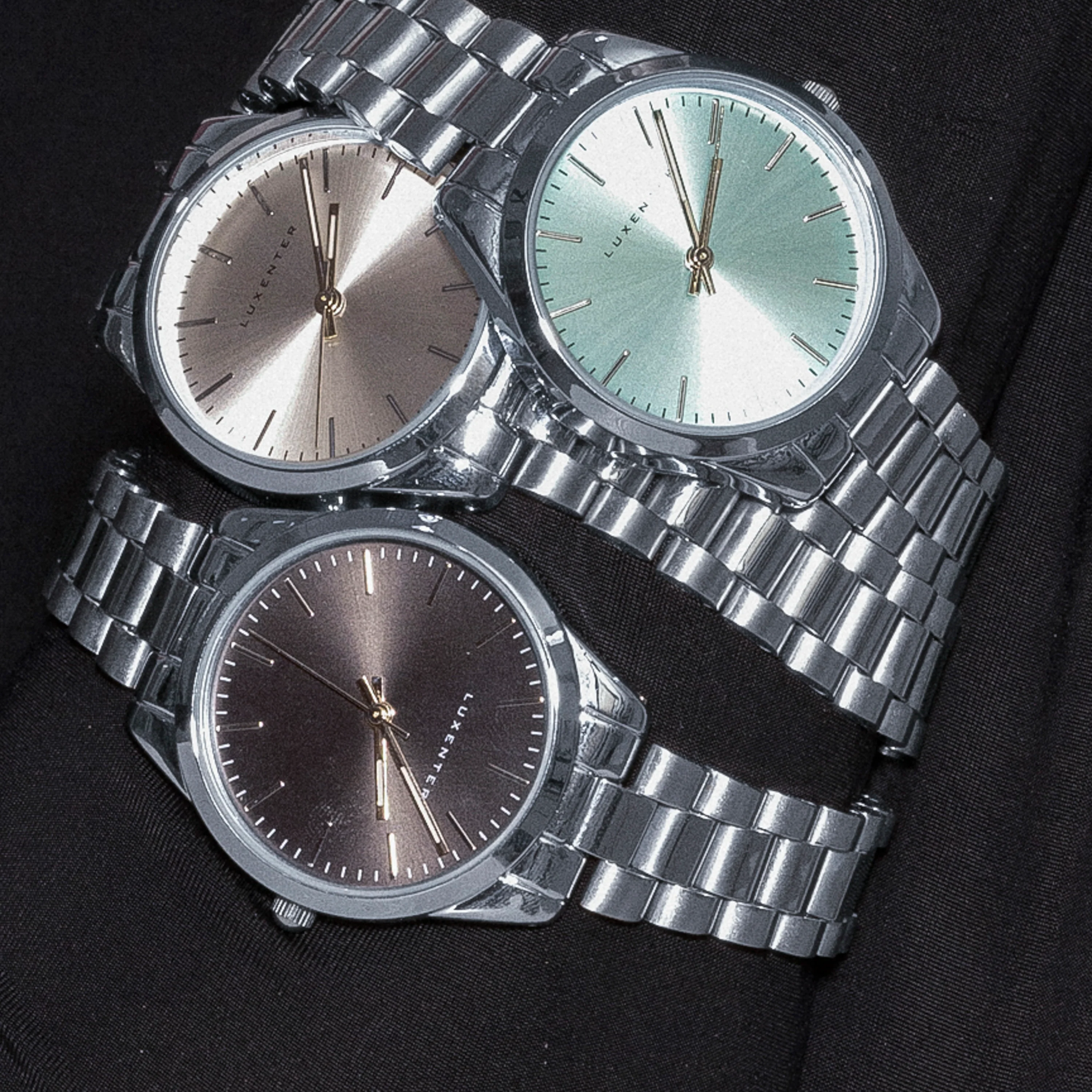 Reloj con Metalizado Azul Claro acabado plata - Verni - Image 4